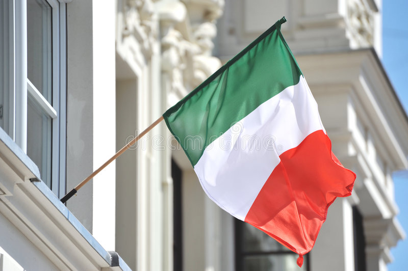 Crowdfunding in Italy: The Top 10 Crowdfunding Platforms Operating in Italy